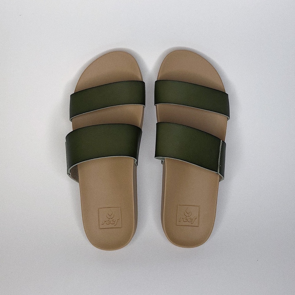 REEF | Cushion Vista Slides